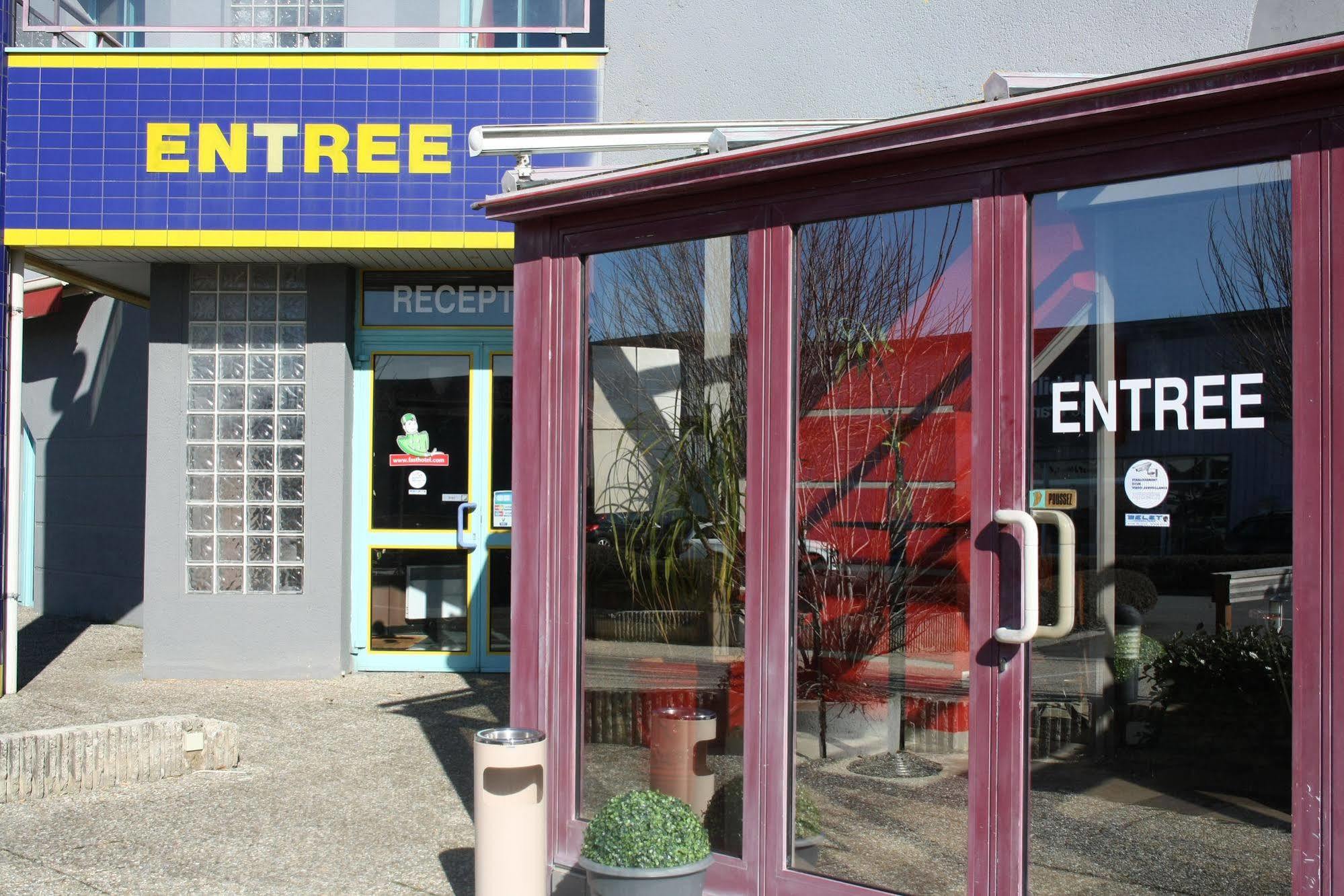 Fasthotel L'Eldorado Sébazac-Concourès Eksteriør billede